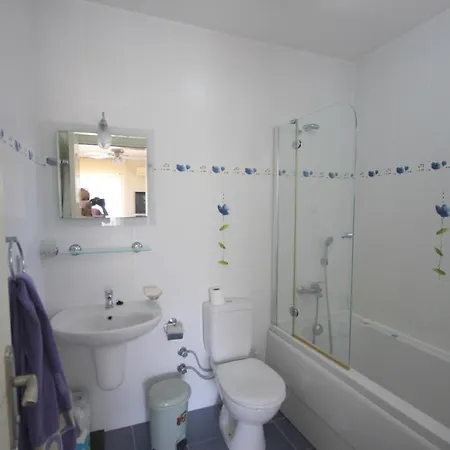Lazy Duck Villa